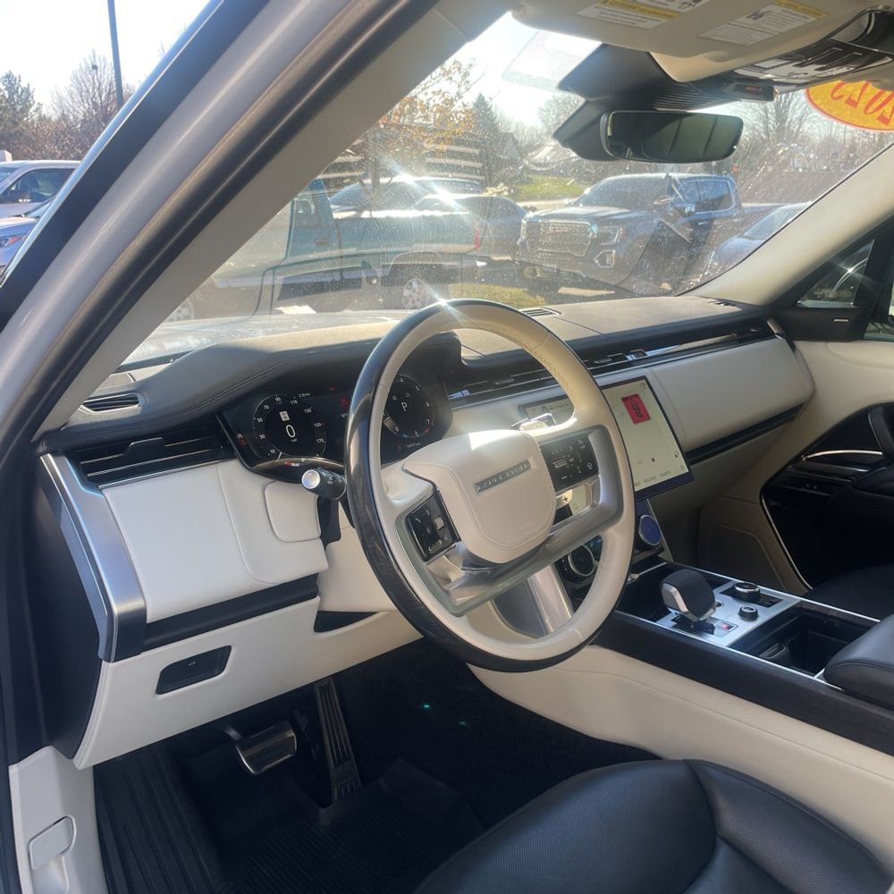 2023 Land Rover Range Rover P530 SE