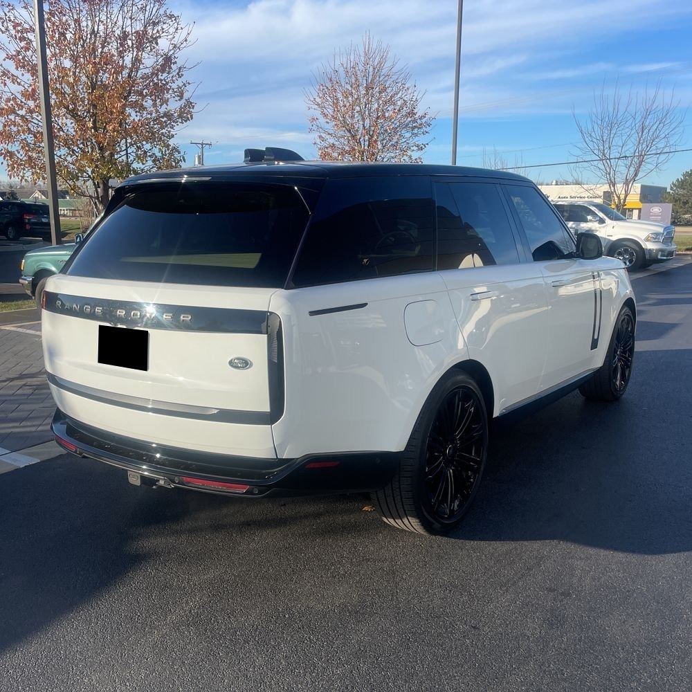 2023 Land Rover Range Rover P530 SE