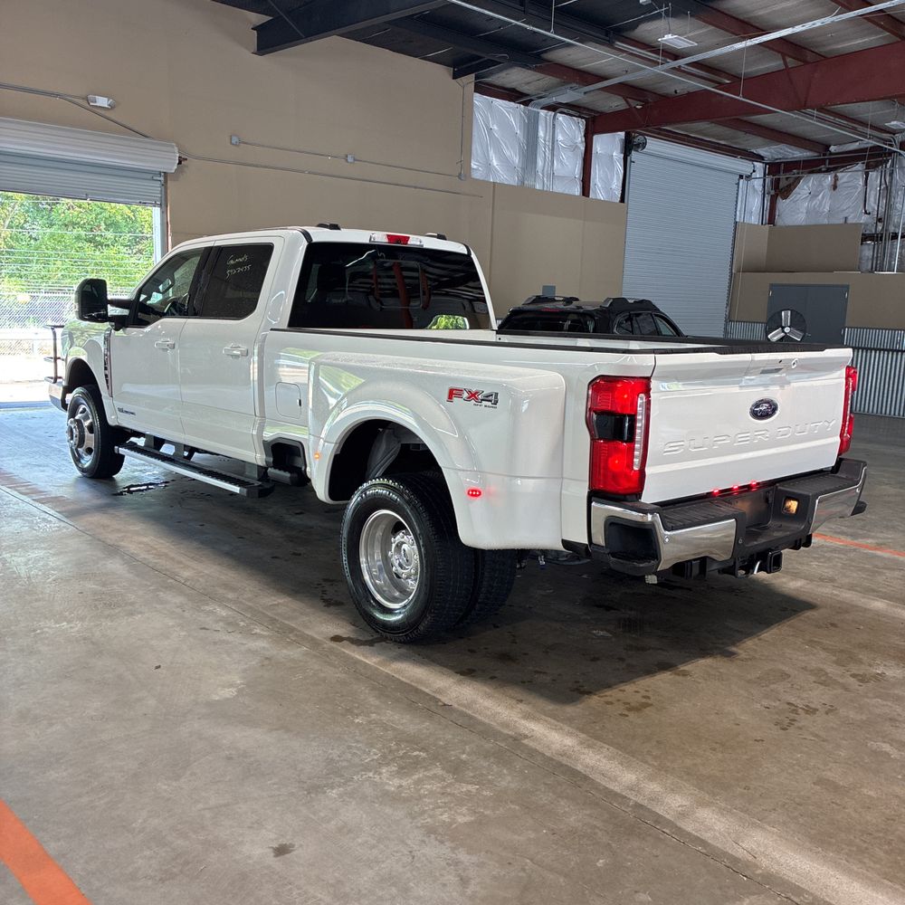 2024 Ford F-350 Super Duty Lariat