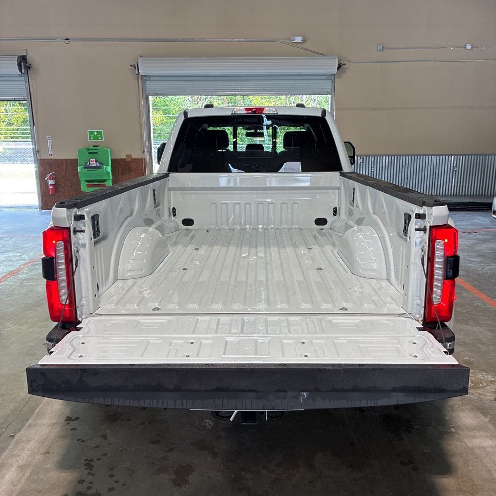 2024 Ford F-350 Super Duty Lariat