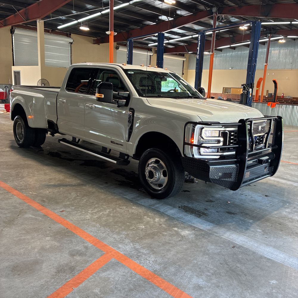 2024 Ford F-350 Super Duty Lariat