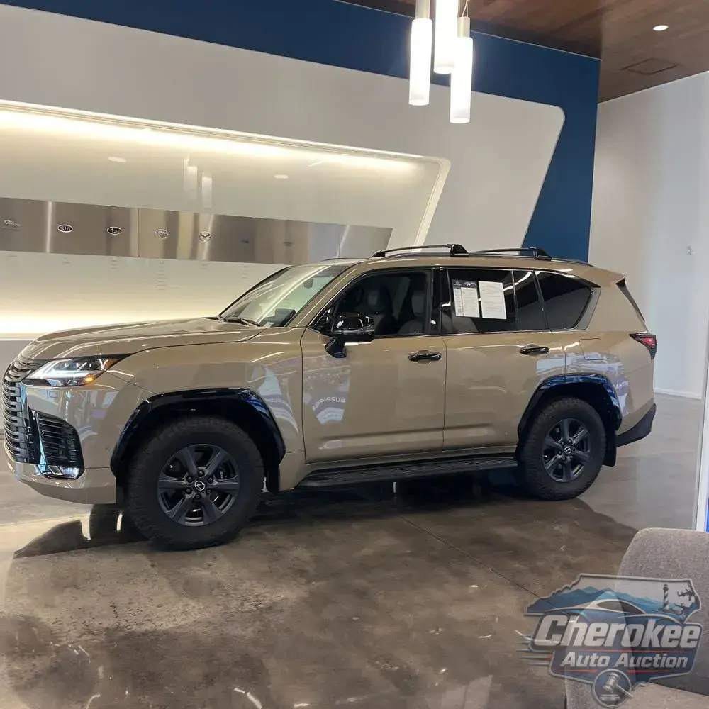 2025 Lexus LX 700h Overtrail