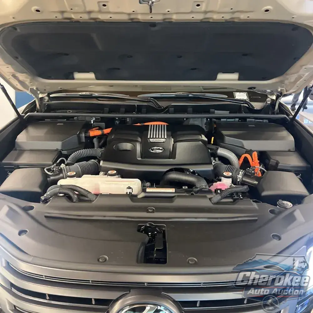 2025 Lexus LX 700h Overtrail