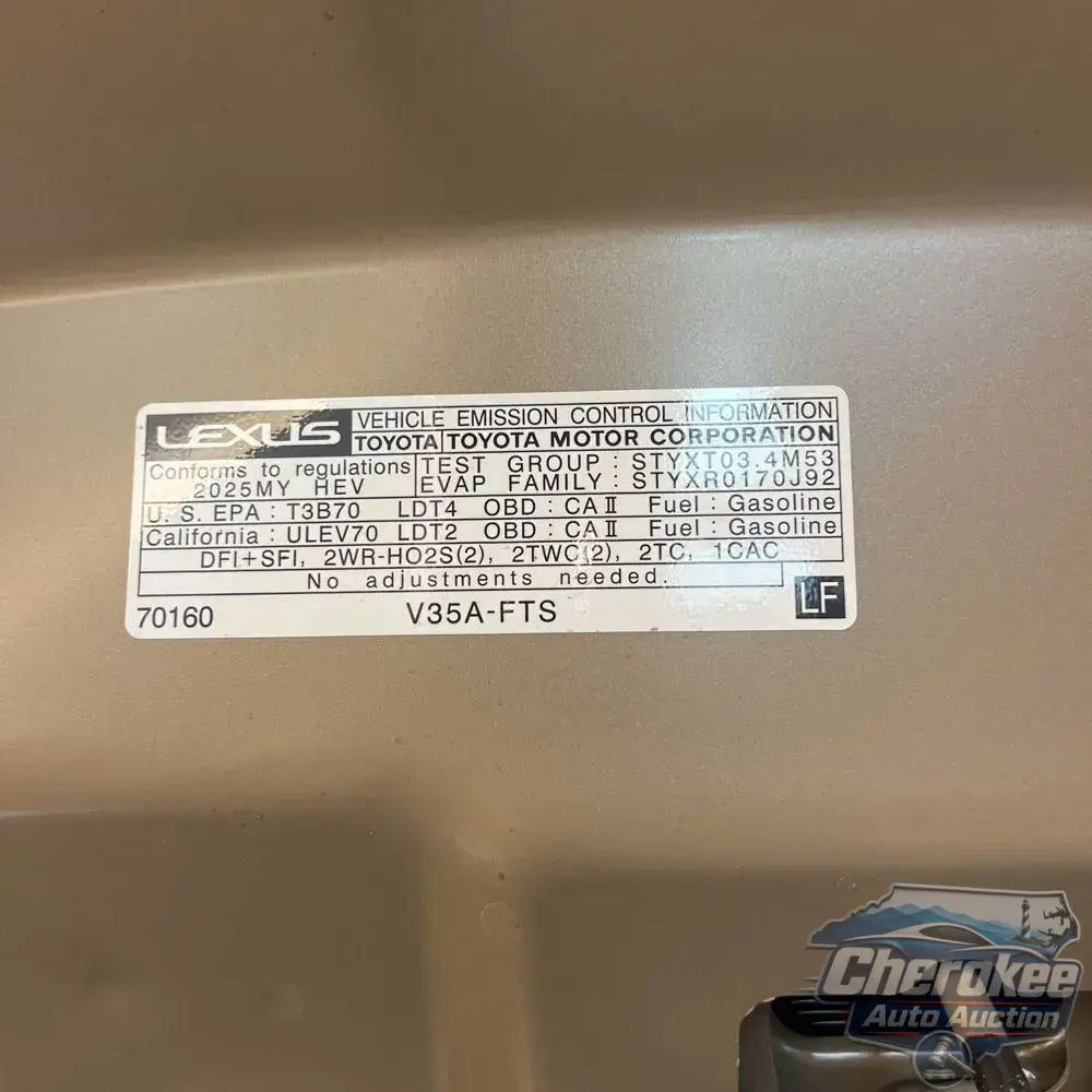 2025 Lexus LX 700h Overtrail
