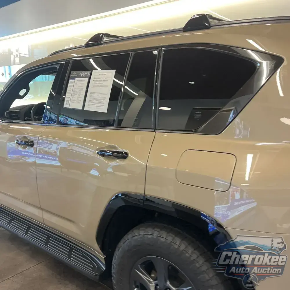 2025 Lexus LX 700h Overtrail