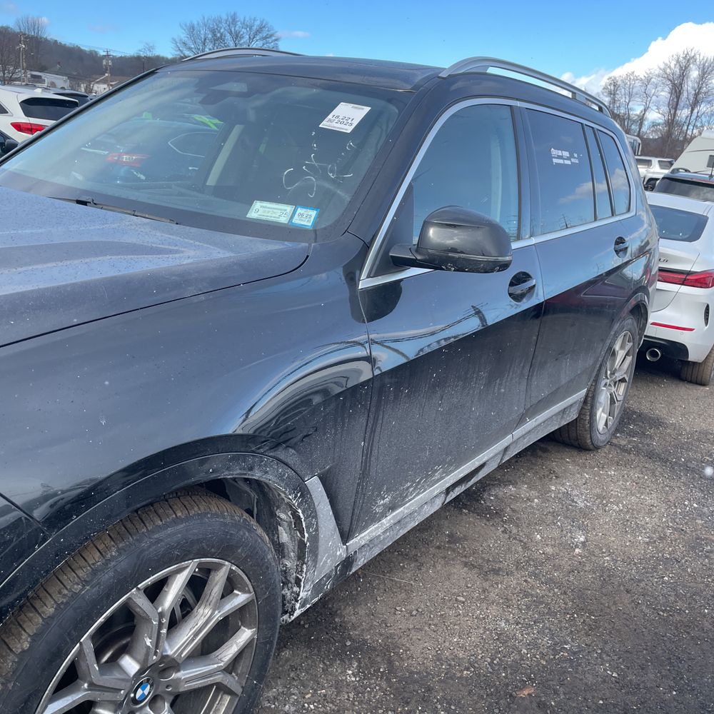 2025 BMW X7 XDrive40i