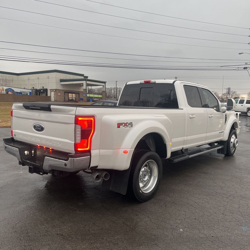 2019 Ford F-450 Super Duty Lariat