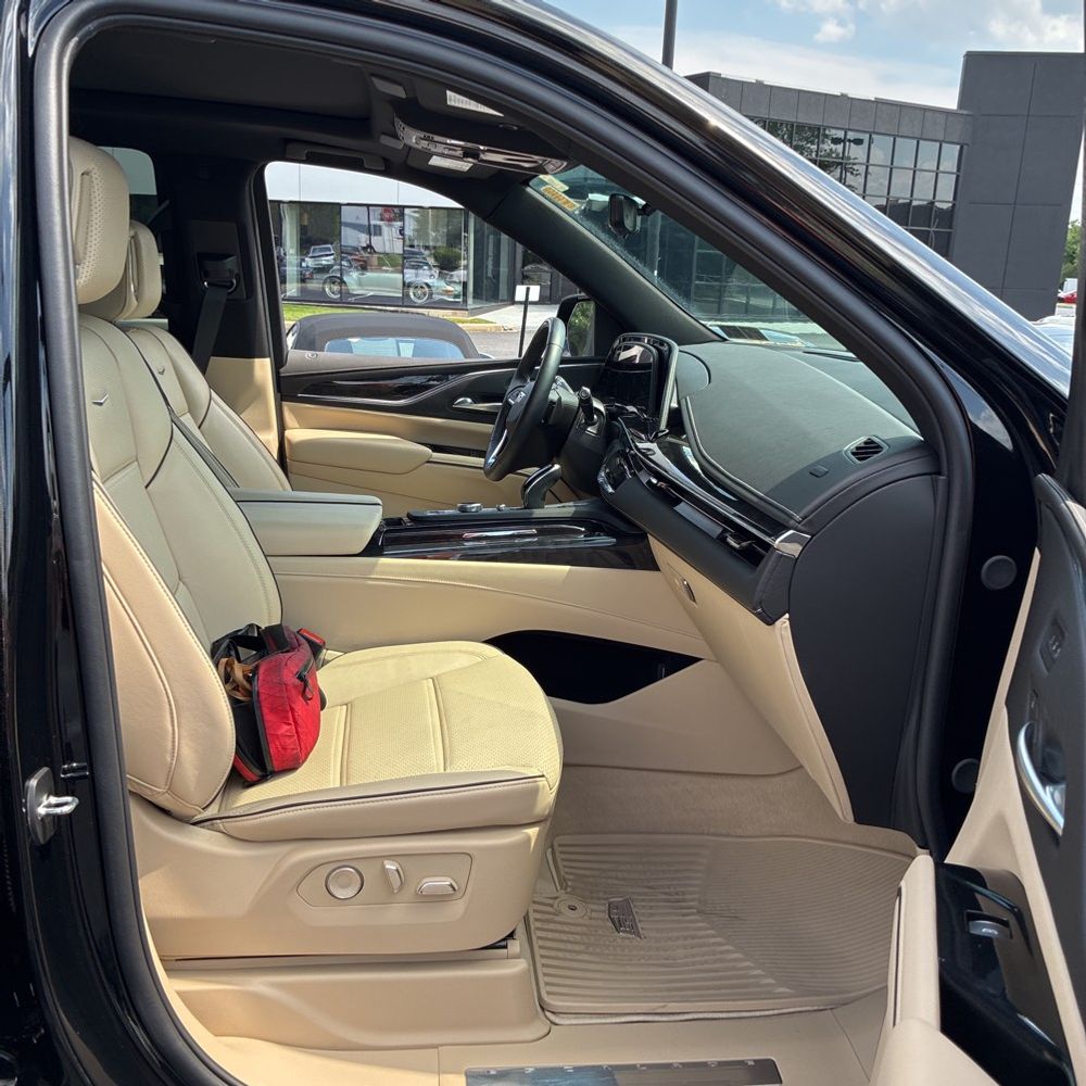 2024 Cadillac Escalade Premium Luxury