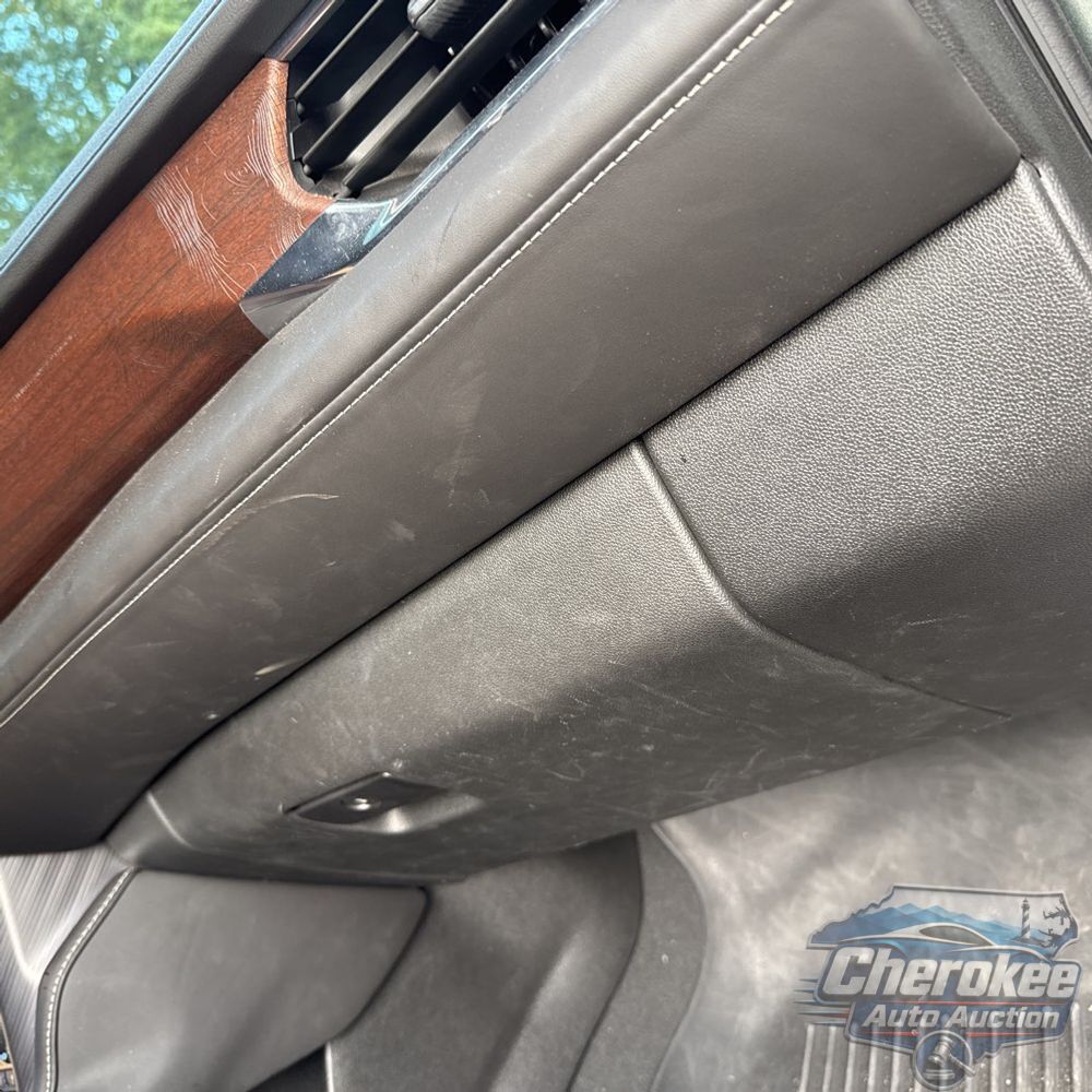 2023 GMC Yukon XL Denali Ultimate