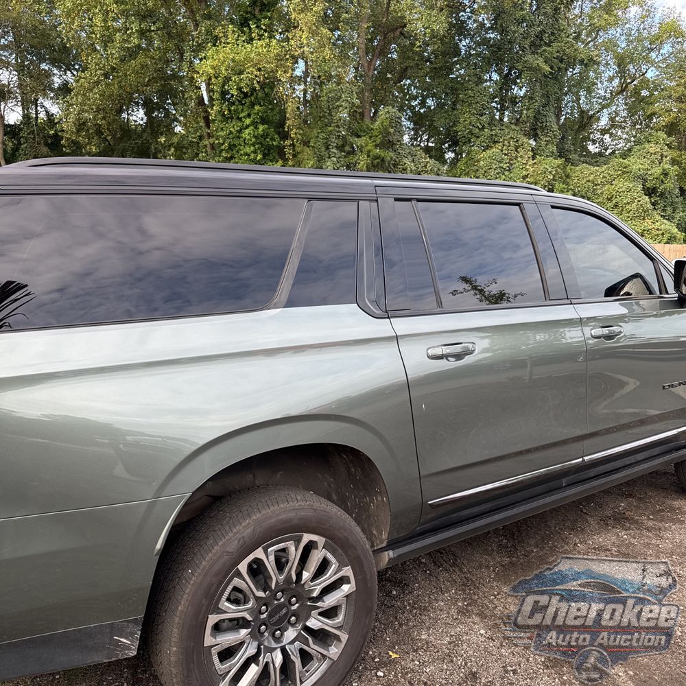2023 GMC Yukon XL Denali Ultimate