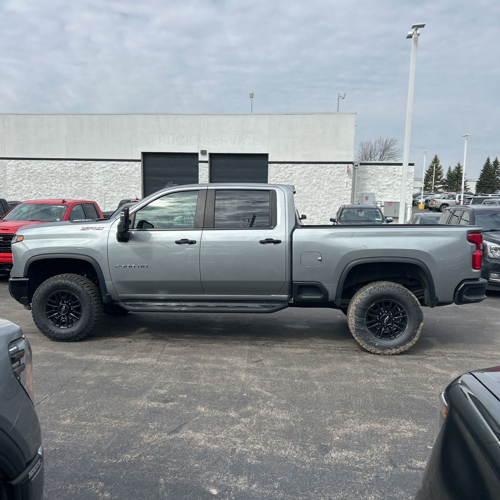 2024 Chevrolet Silverado 2500HD ZR2