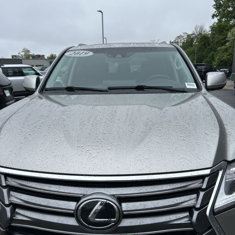 2019 Lexus LX 570 Two-Row