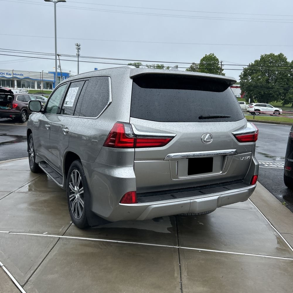2019 Lexus LX 570 Two-Row