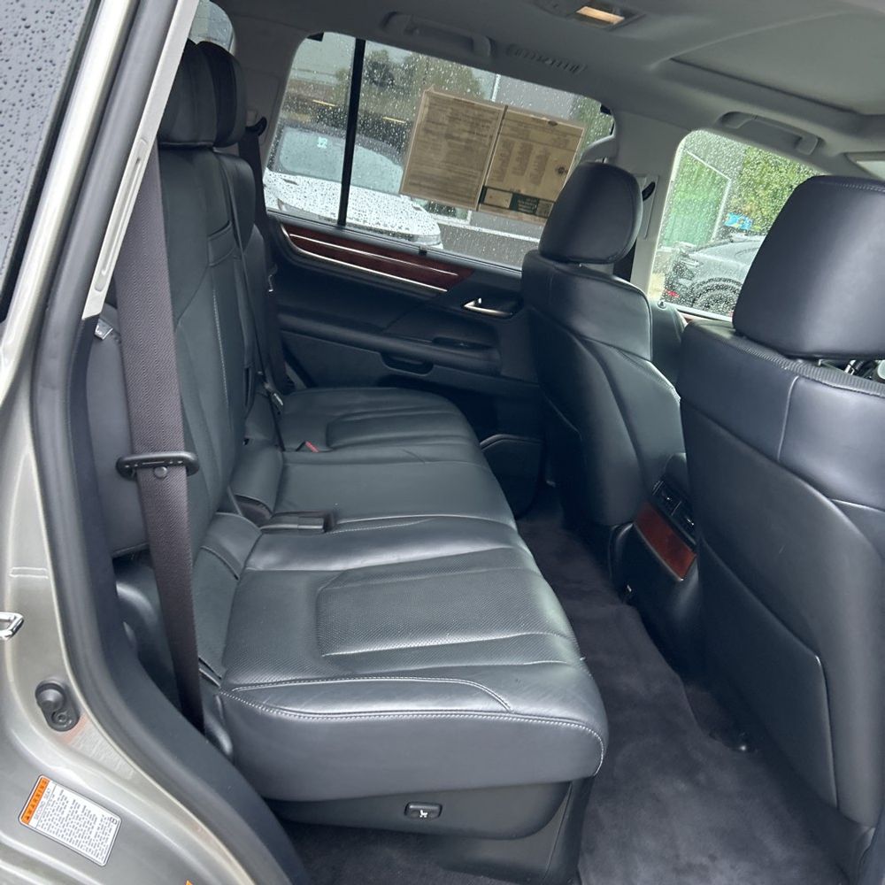 2019 Lexus LX 570 Two-Row