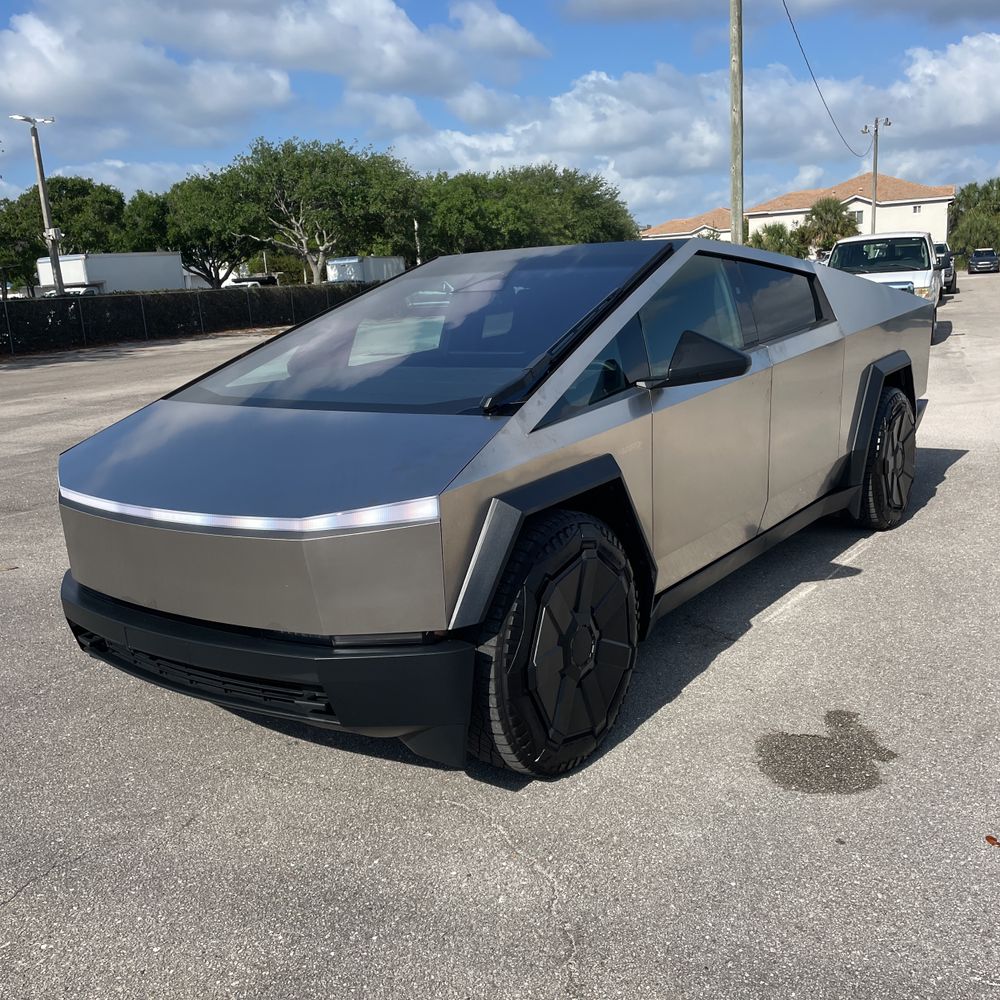 2024 Tesla Cybertruck CyberBeast