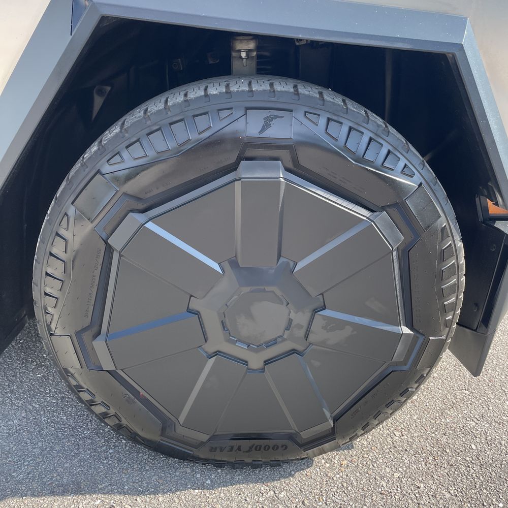 2024 Tesla Cybertruck CyberBeast