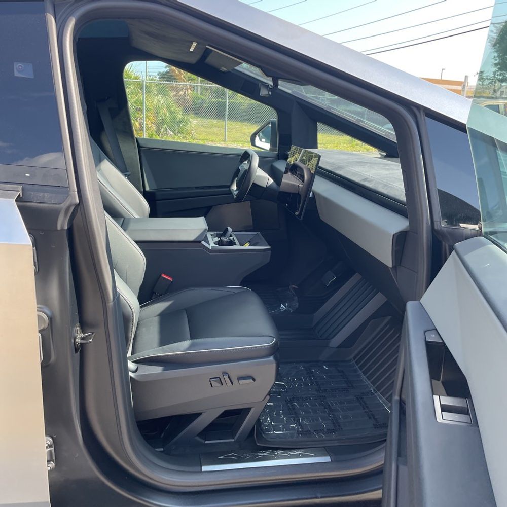 2024 Tesla Cybertruck CyberBeast
