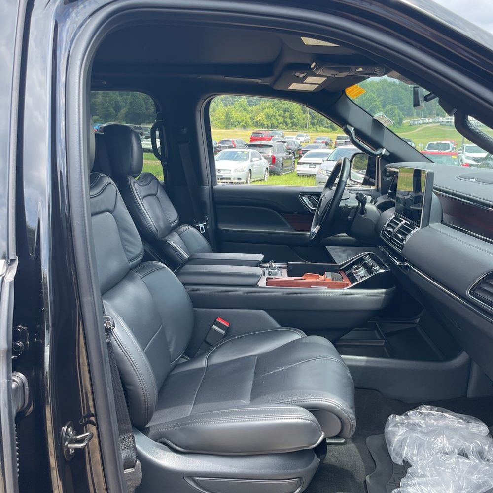 2022 Lincoln Navigator Reserve