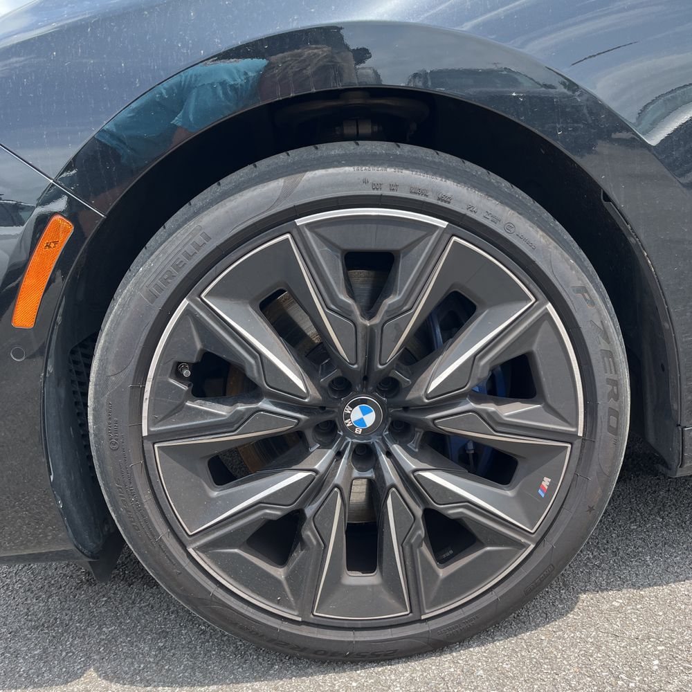 2023 BMW 7-Series 760xi