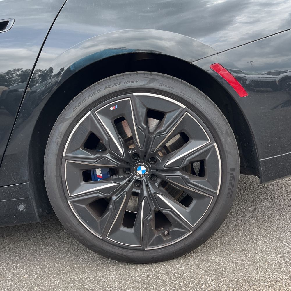 2023 BMW 7-Series 760xi