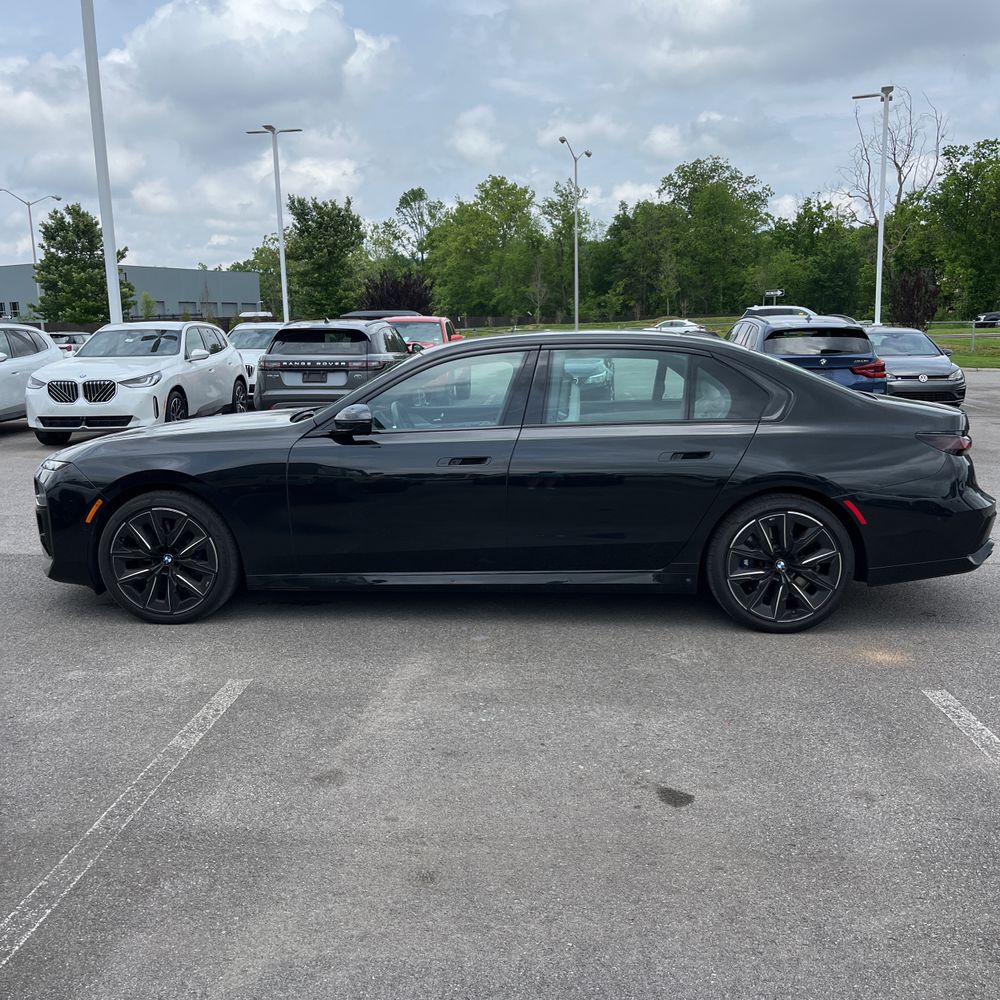 2023 BMW 7-Series 760xi