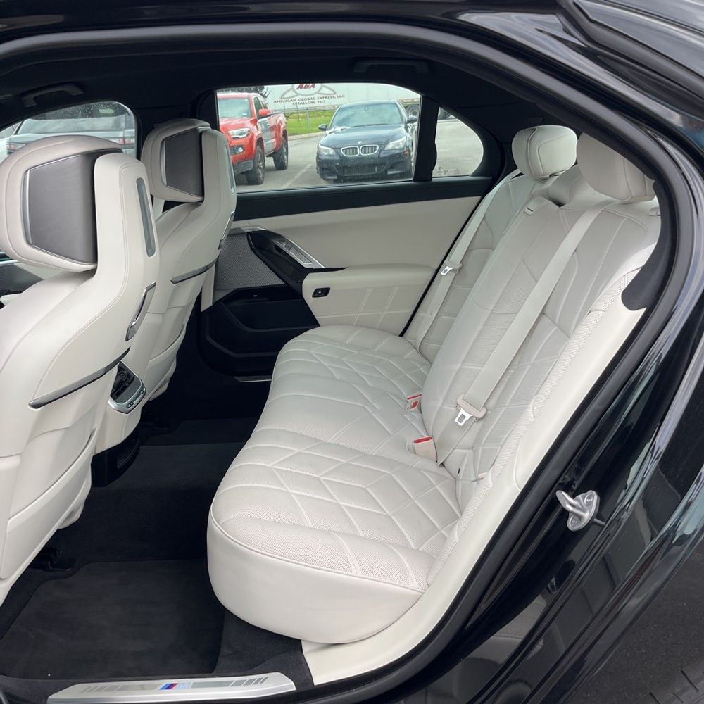 2023 BMW 7-Series 760xi