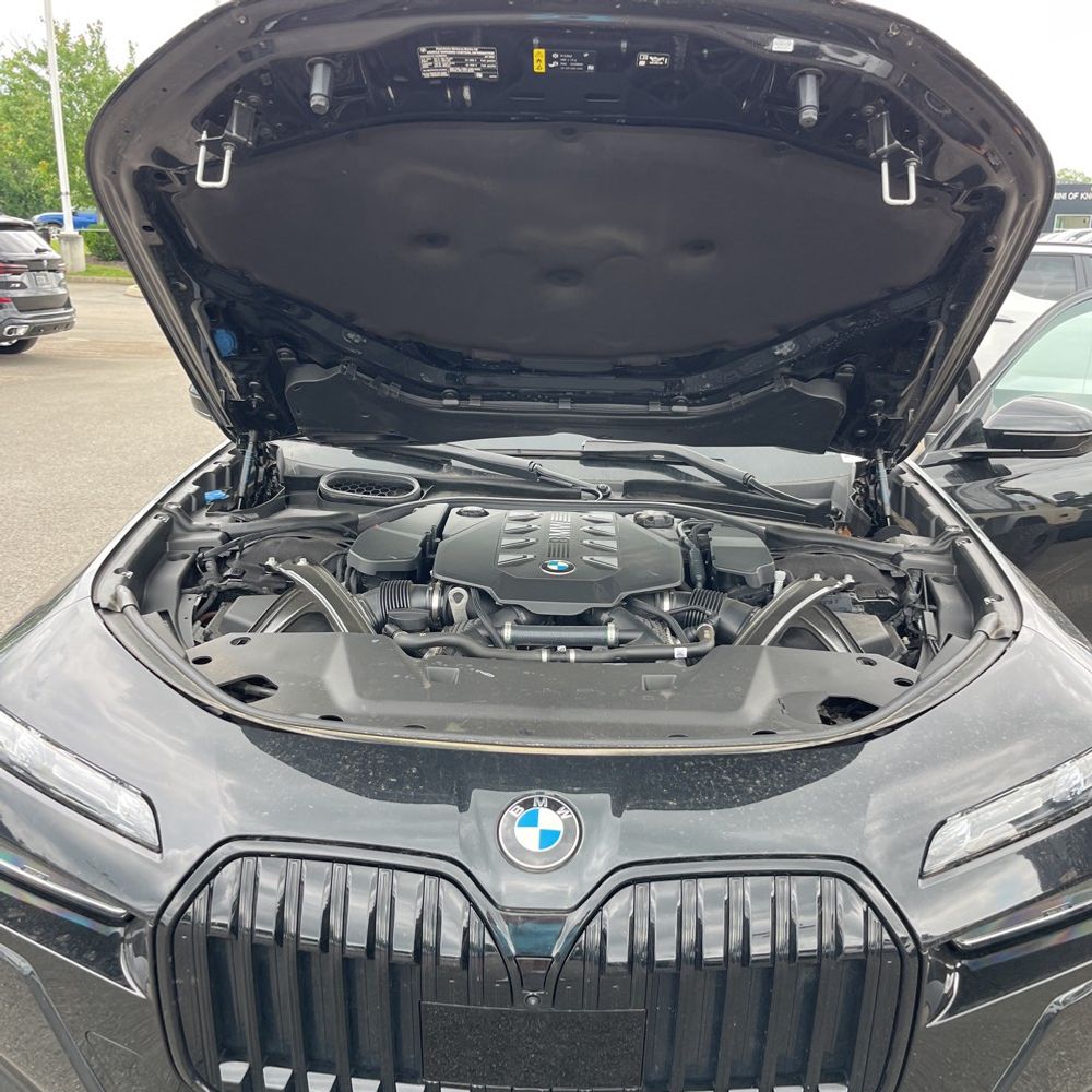 2023 BMW 7-Series 760xi