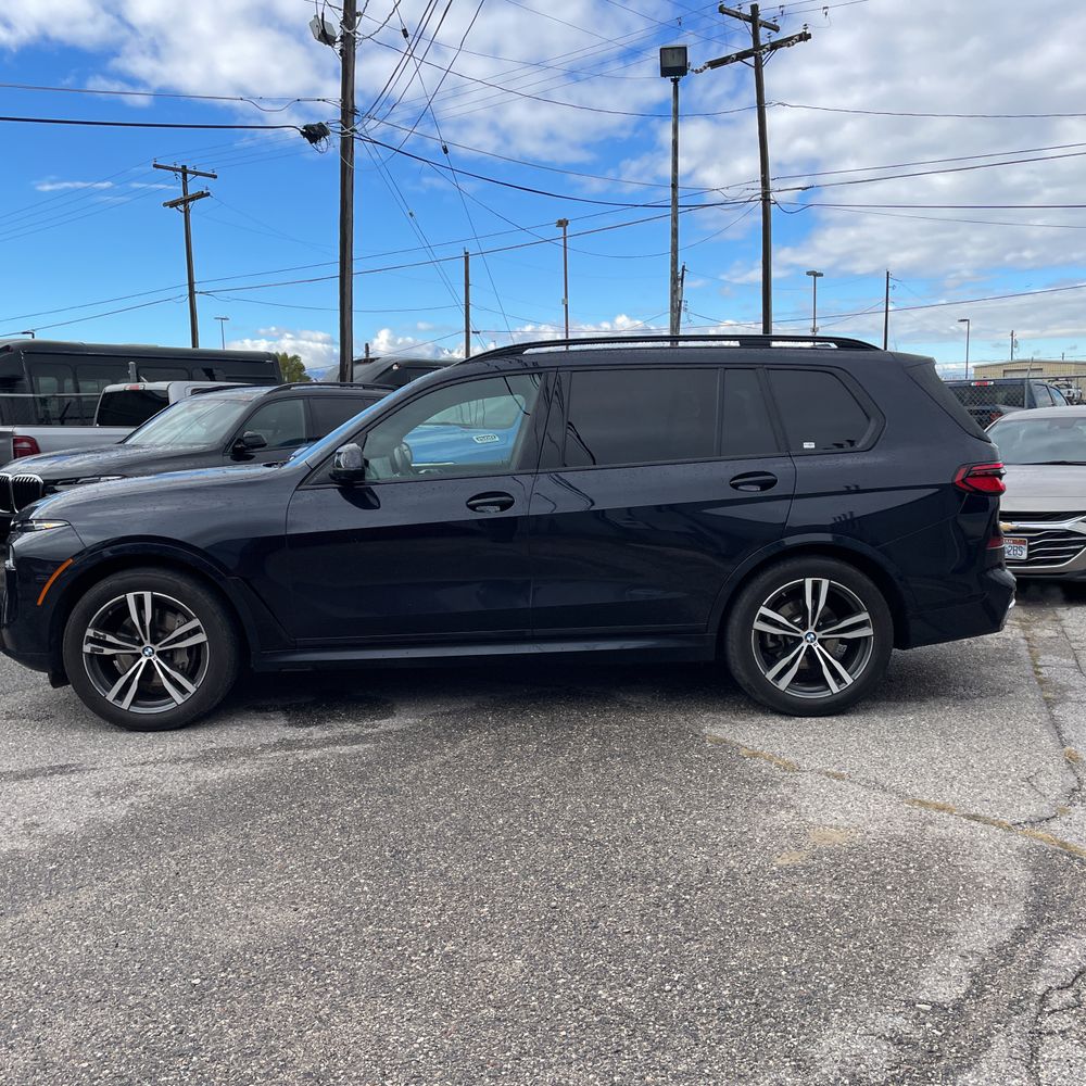 2025 BMW X7 XDrive40i