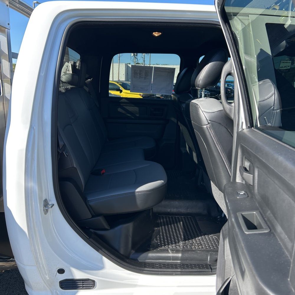 2022 Ram 3500 Cab/Chassis Tradesman