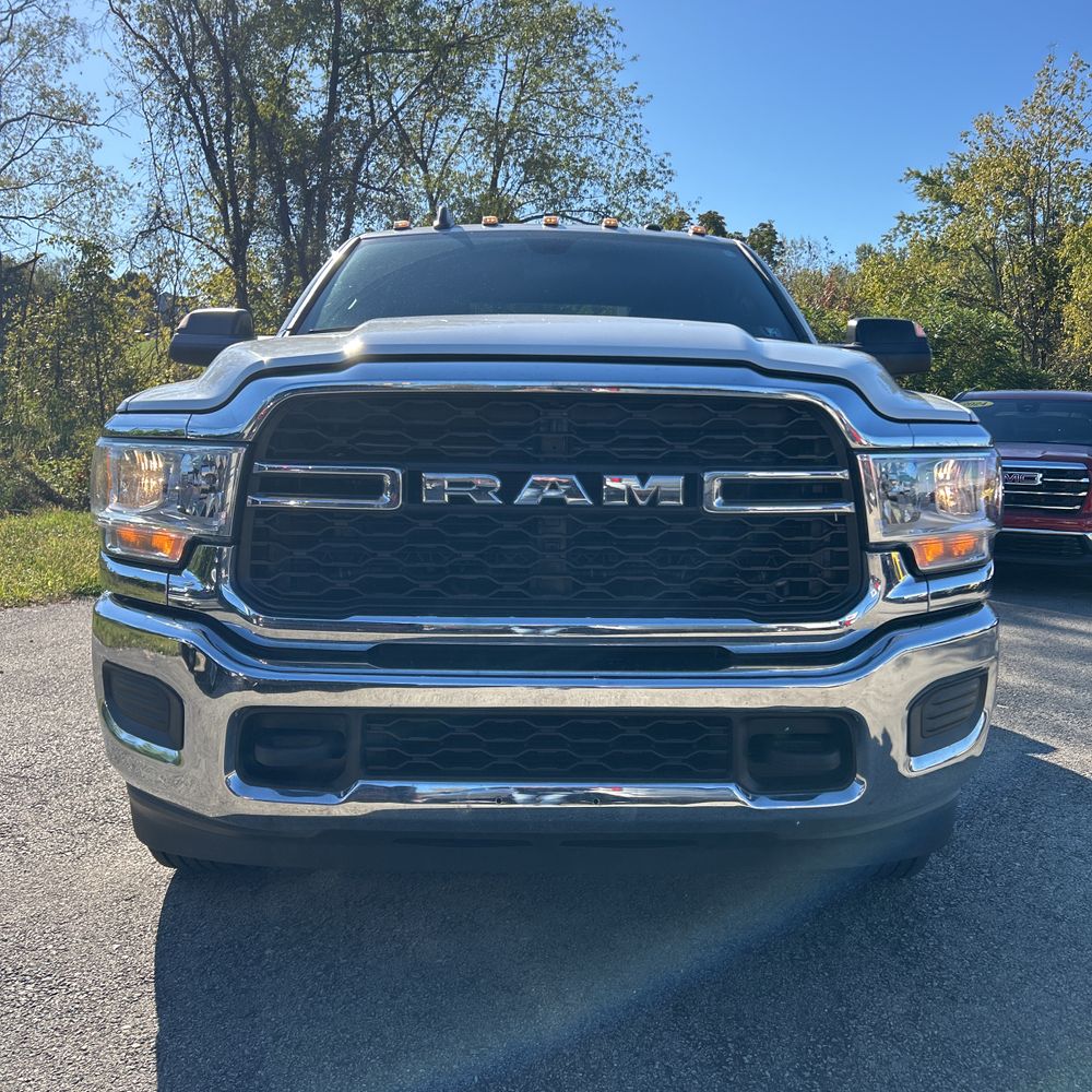 2022 Ram 3500 Cab/Chassis Tradesman