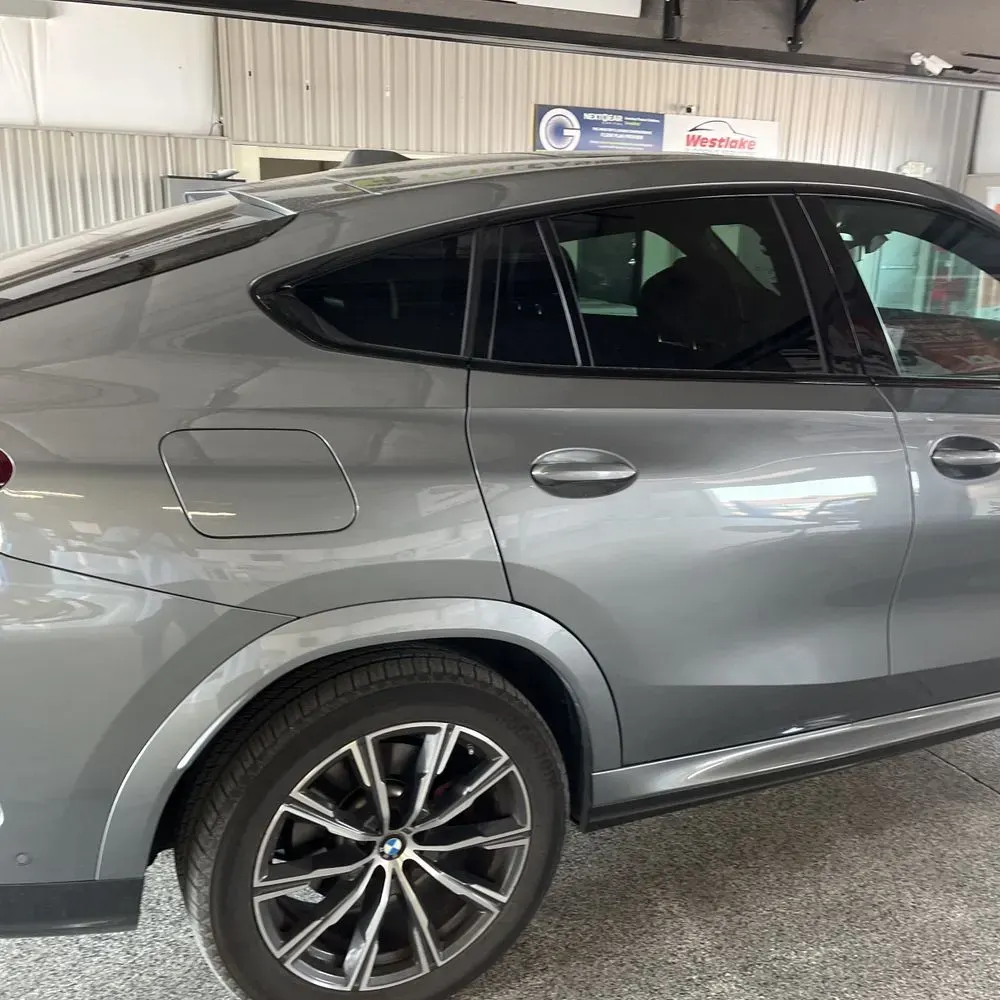 2025 BMW X6 XDrive40i