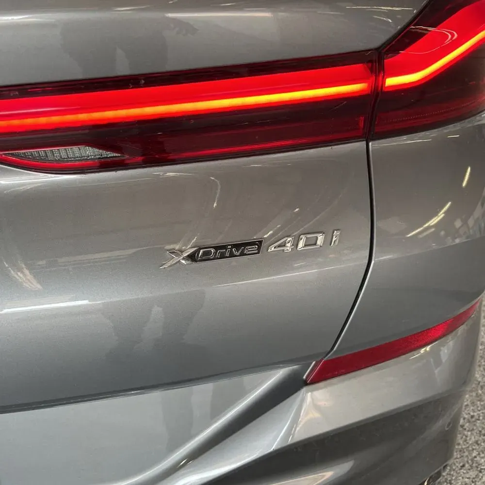 2025 BMW X6 XDrive40i