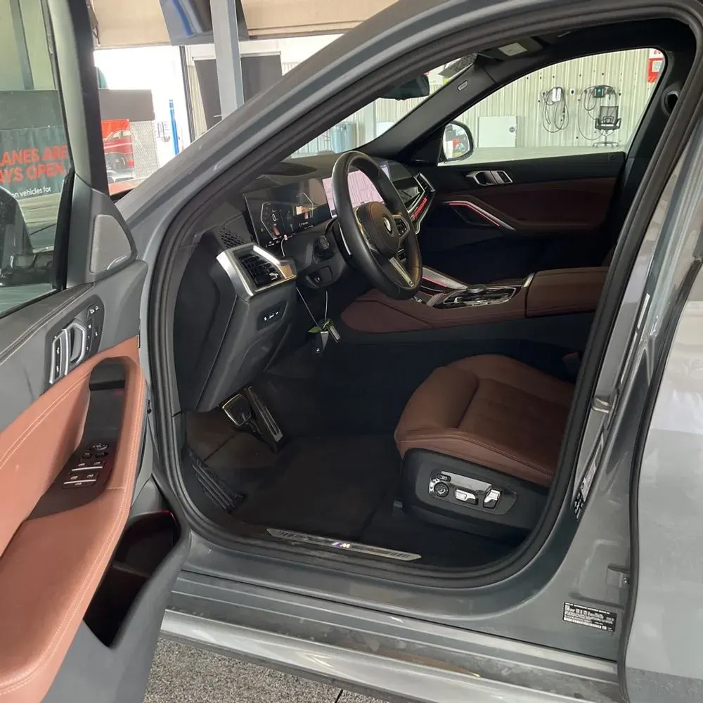 2025 BMW X6 XDrive40i