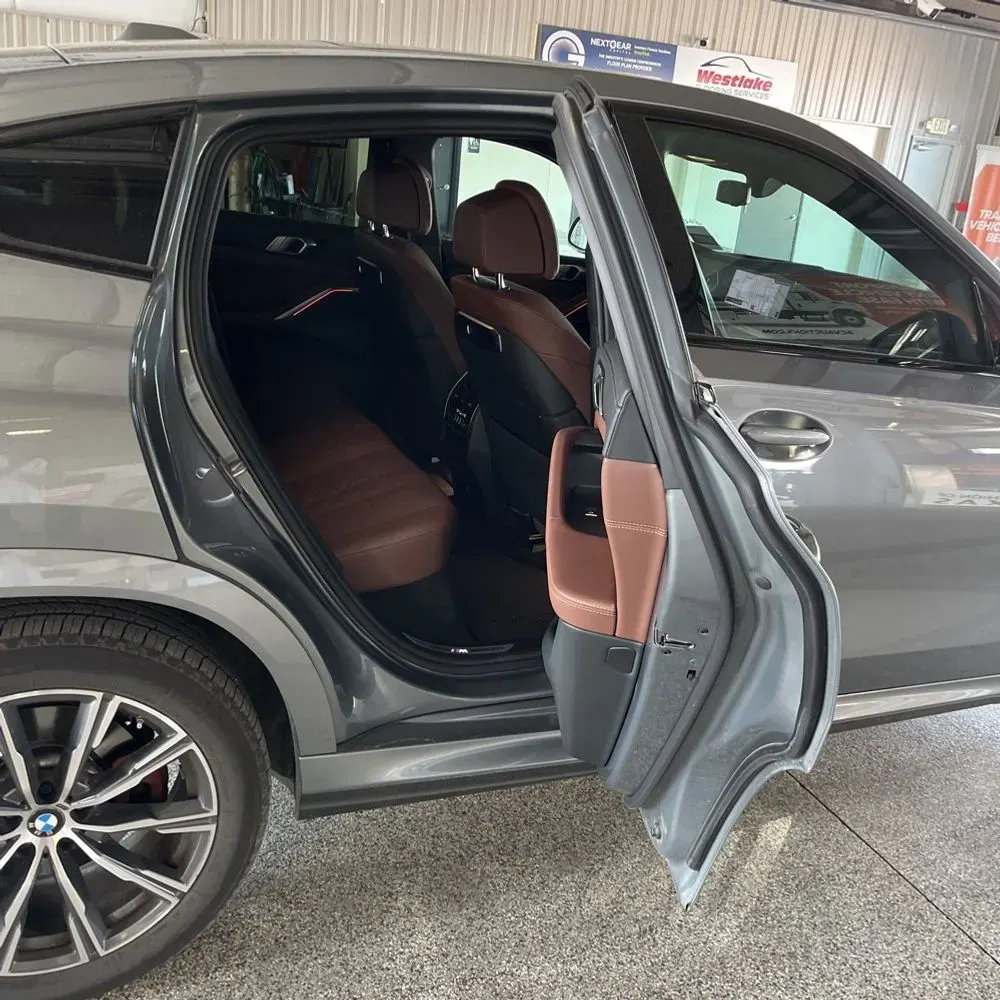 2025 BMW X6 XDrive40i