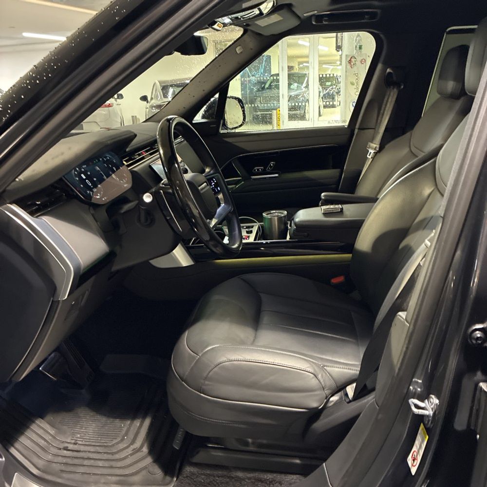 2023 Land Rover Range Rover P530 SE