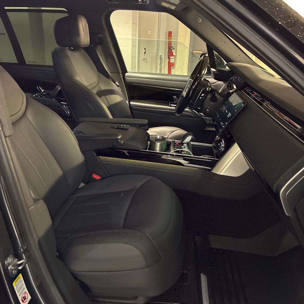 2023 Land Rover Range Rover P530 SE