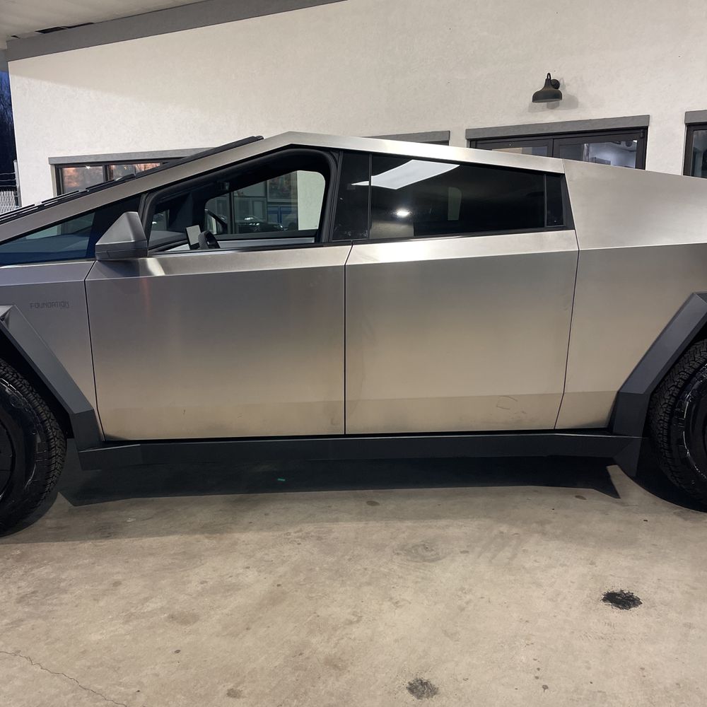 2024 Tesla Cybertruck Base