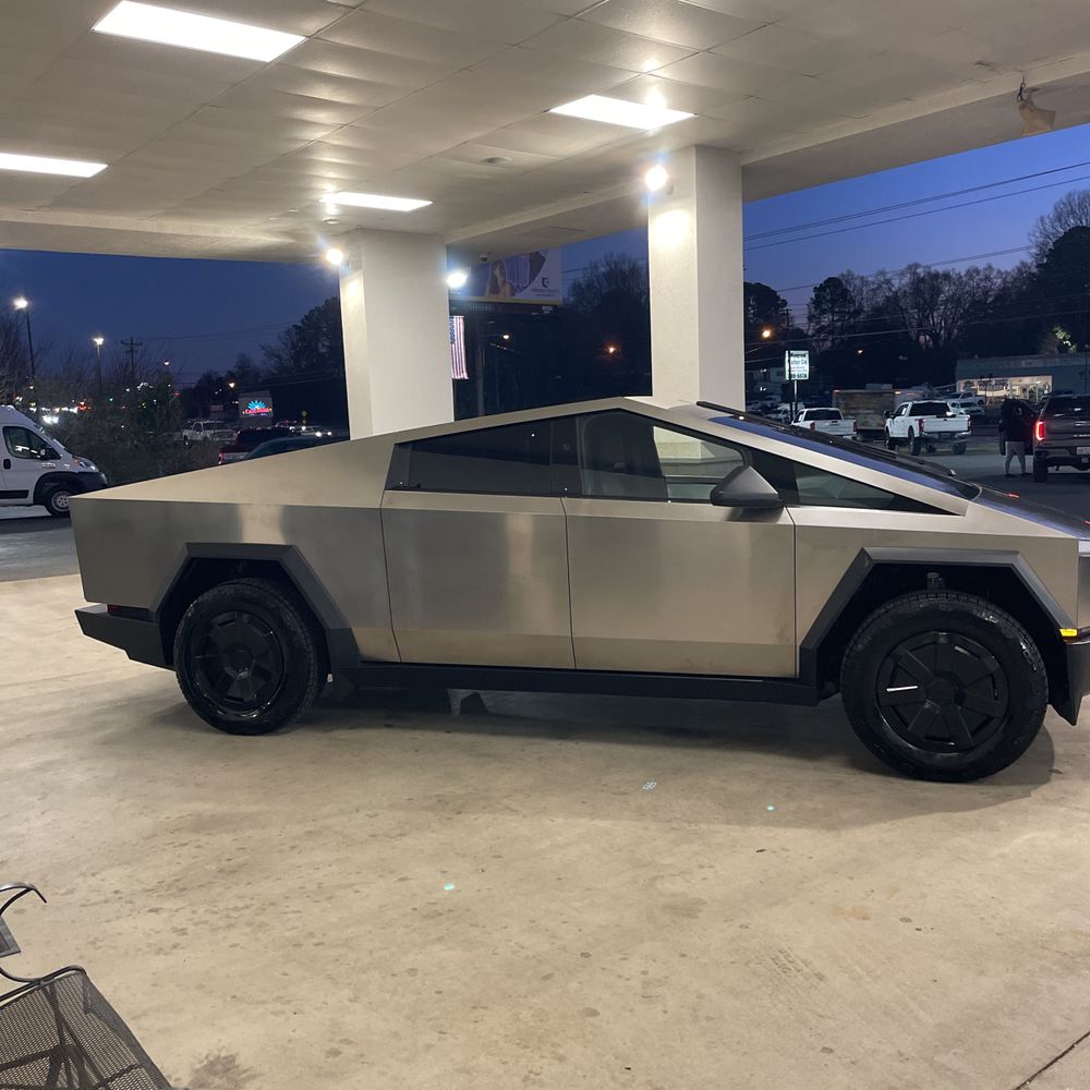 2024 Tesla Cybertruck Base