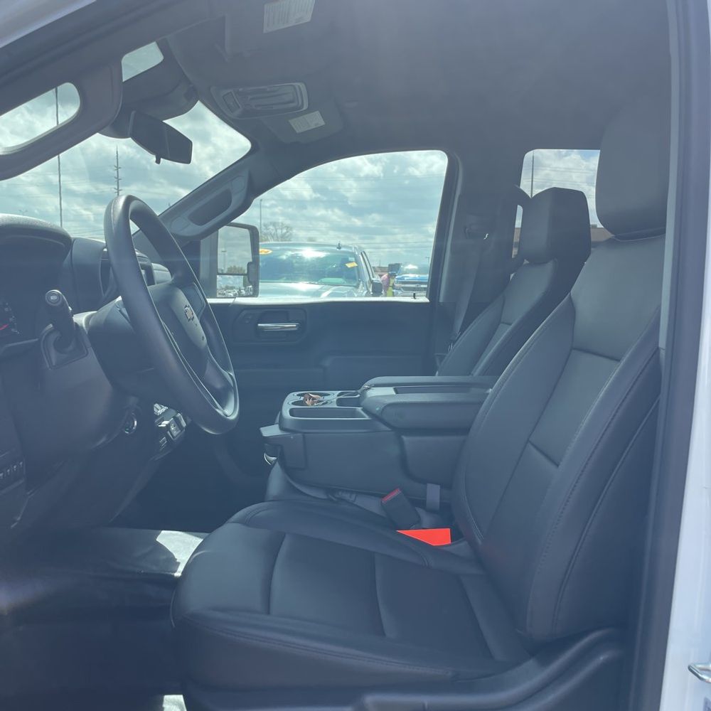 2026 Chevrolet Silverado 3500HD CC Work Truck
