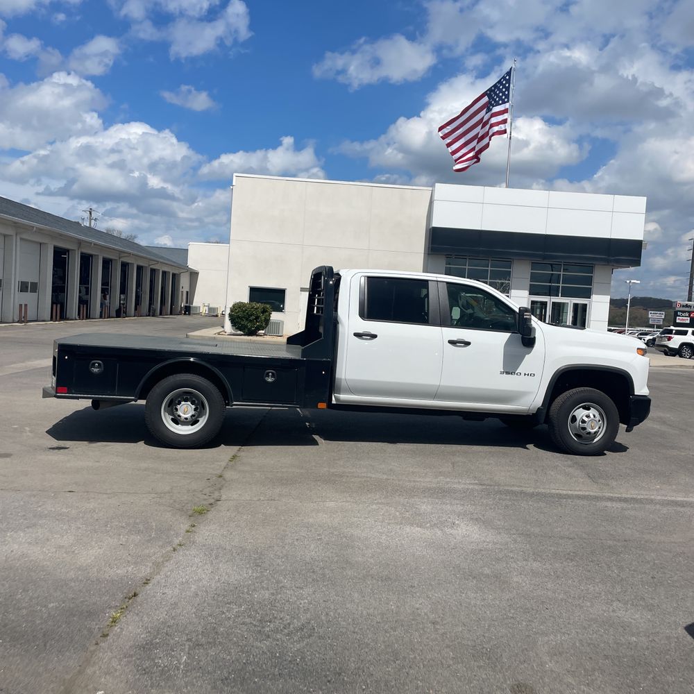 2026 Chevrolet Silverado 3500HD CC Work Truck