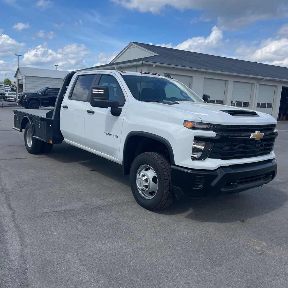 2026 Chevrolet Silverado 3500HD CC Work Truck