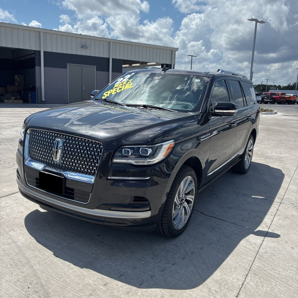 2022 Lincoln Navigator