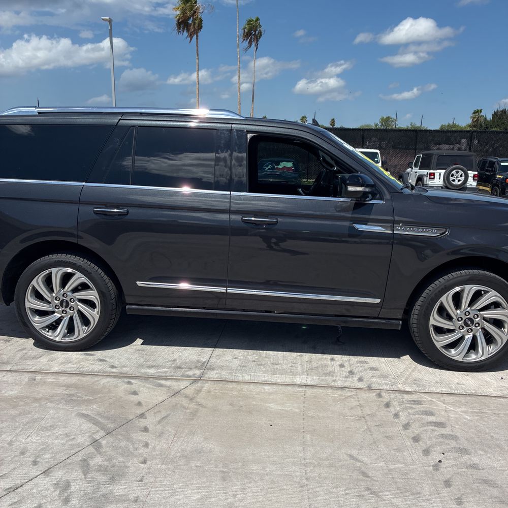 2022 Lincoln Navigator Reserve