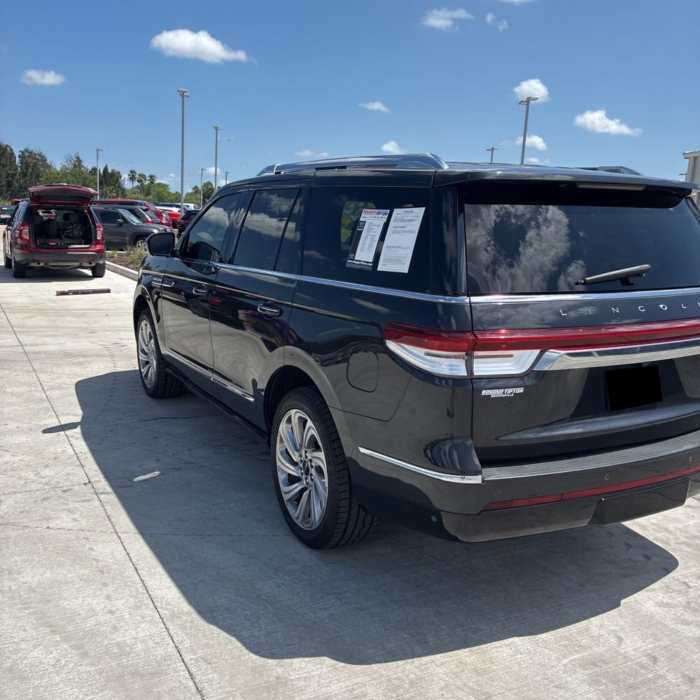 2022 Lincoln Navigator Reserve