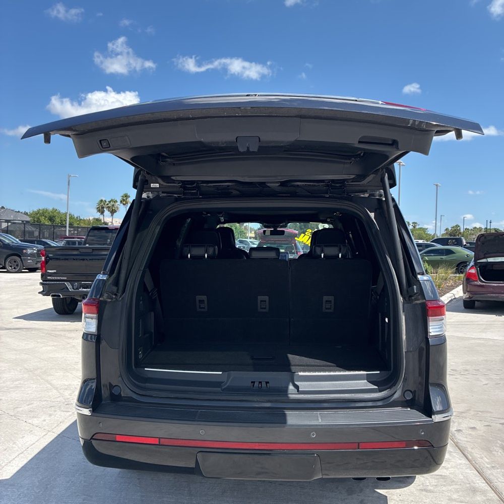 2022 Lincoln Navigator Reserve