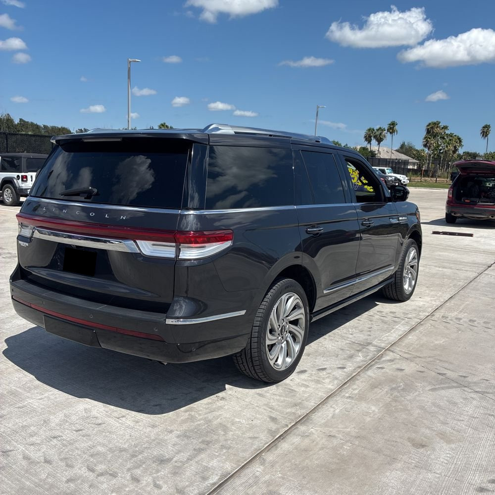 2022 Lincoln Navigator Reserve