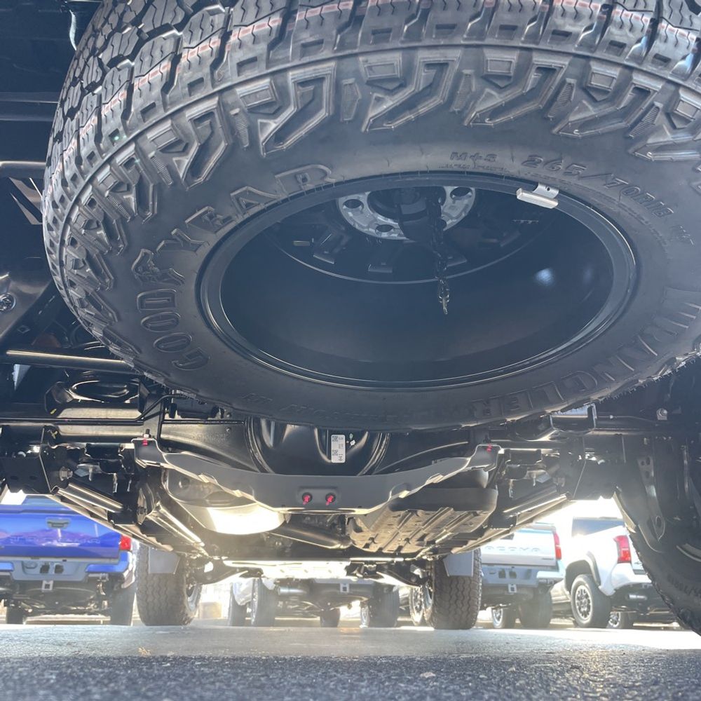 2024 Toyota Tacoma Trailhunter HV
