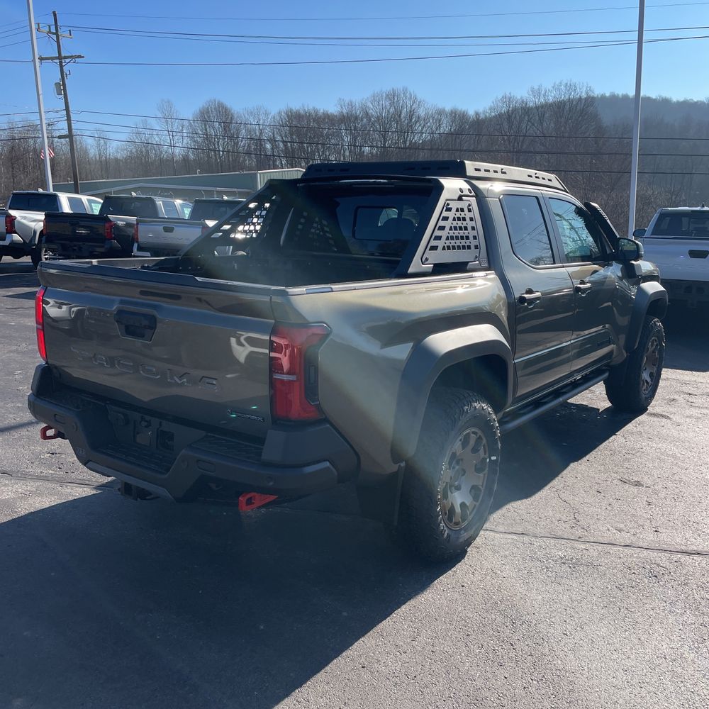 2024 Toyota Tacoma Trailhunter HV