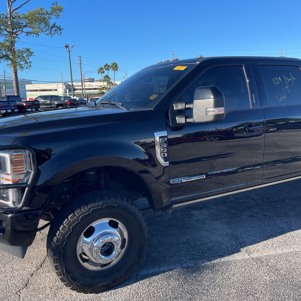 2022 Ford F-350 Super Duty Lariat