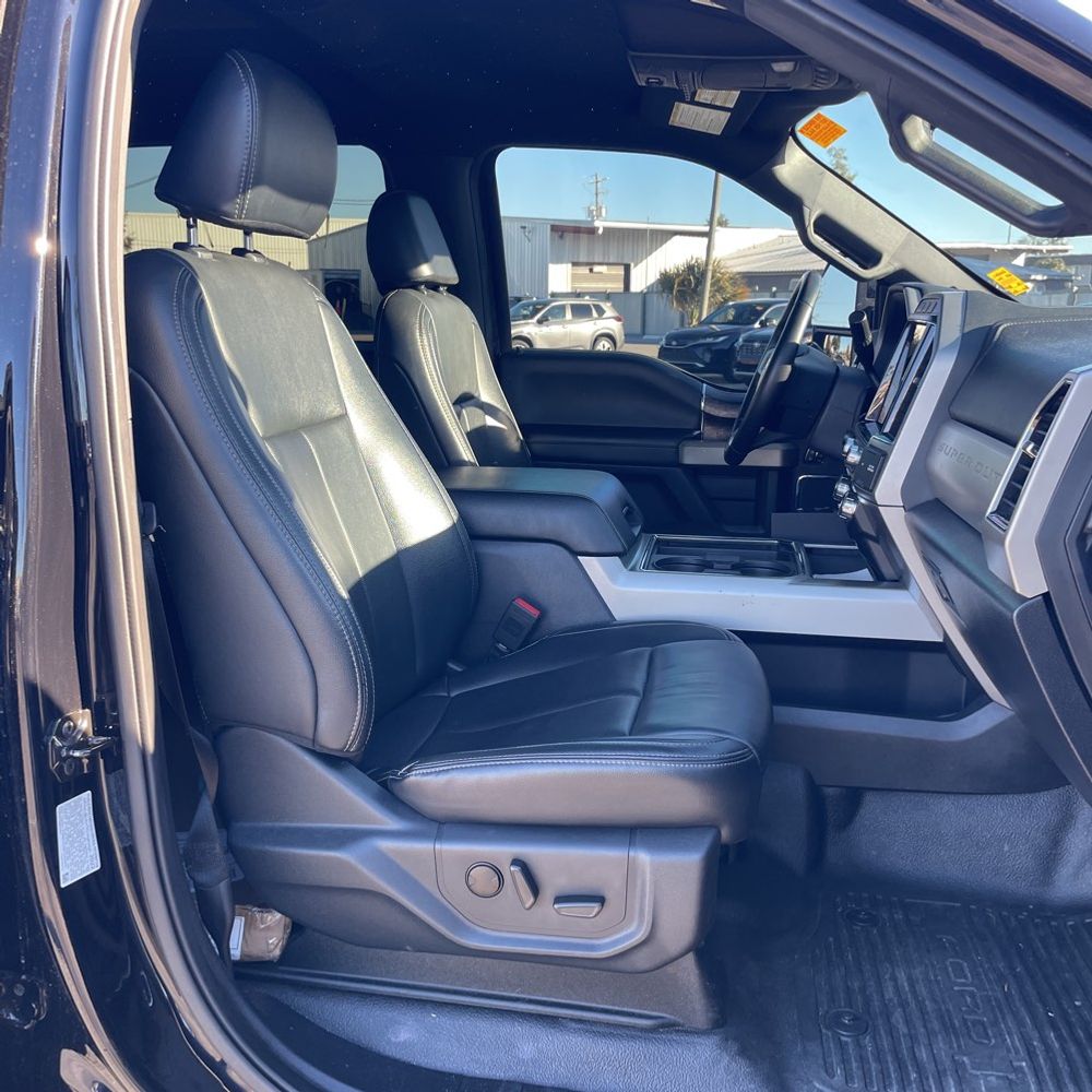 2022 Ford F-350 Super Duty Lariat